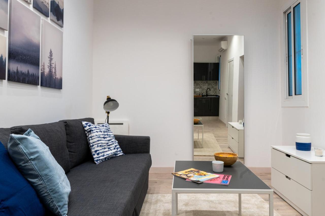 Cozy Studio Apartment 5 Min From Camp Nou Barcelona Exterior photo
